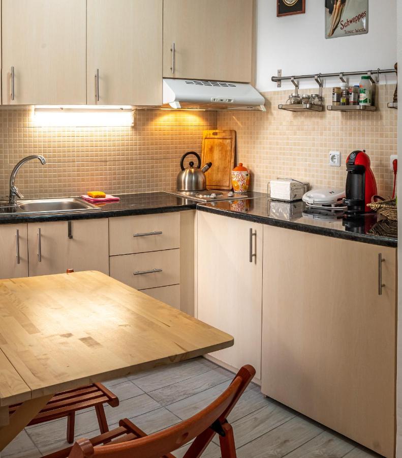 Great 35 Sq M Studio On 1St Floor In Bohemian Psyri In Athens' Historic Center-In Vivo Apartments 외부 사진